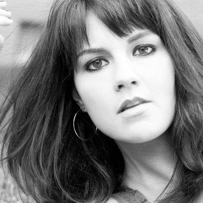 Sara Myers Photo 46