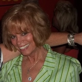 Jeanne Ward Photo 29