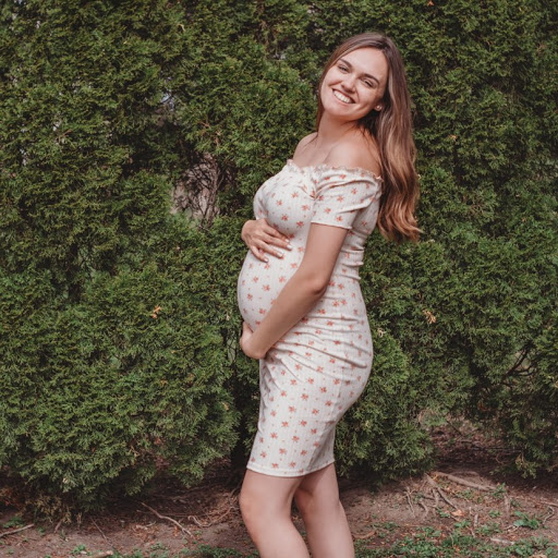 Paige Robbins Photo 7