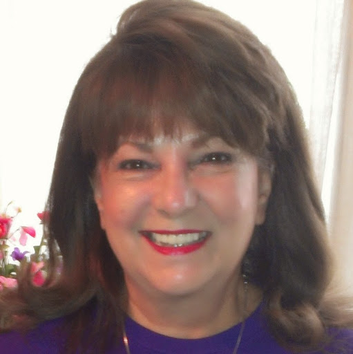 Ann Ashton Photo 30