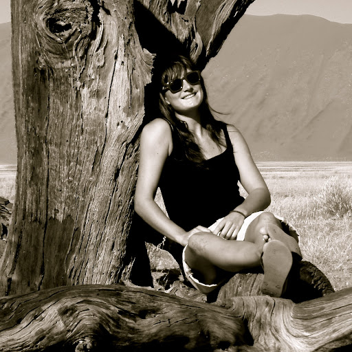 Julia Conrad Photo 23