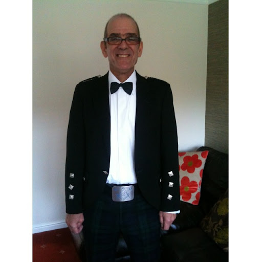 Thomas Hendry Photo 4