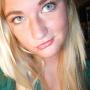 Kelly Hampton Photo 33