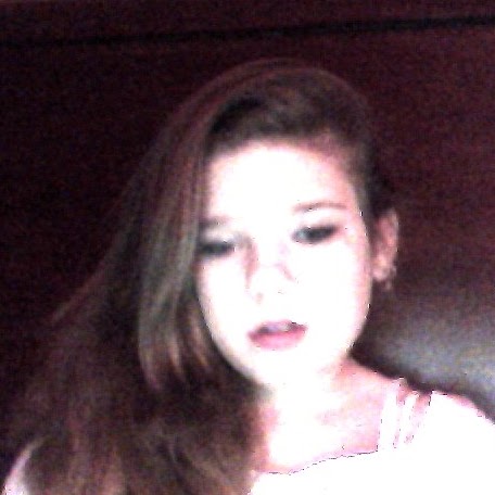 Alisha Hughes Photo 18