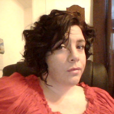 Alicia Davis Photo 9