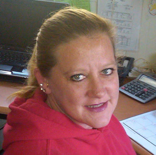 Lori Newman Photo 51
