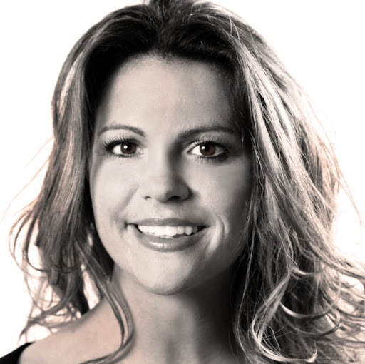 Lindsay Dugger Photo 6