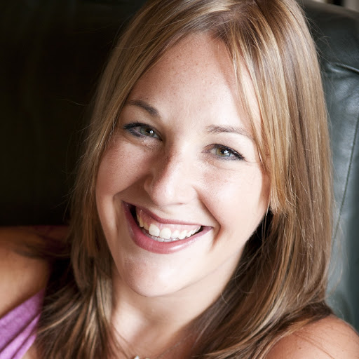 Laura Patterson Photo 45