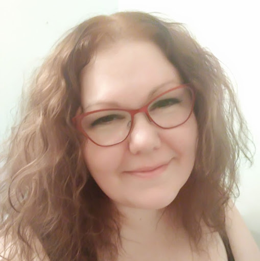 Jennifer Mattern Photo 23
