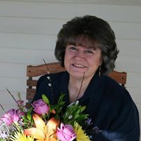 Claudia Baxter Photo 25