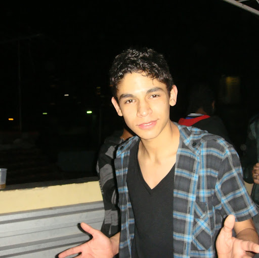 Eduardo Cruz Photo 29