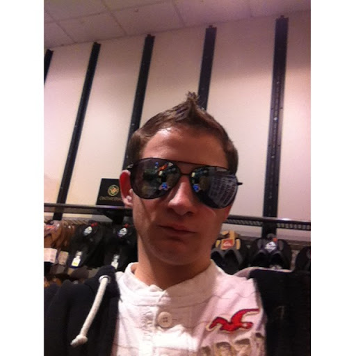 Daniel Smiley Photo 18