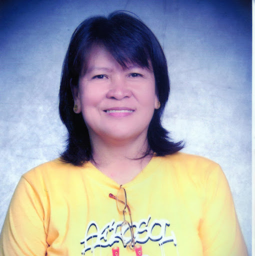 Elizabeth Crisostomo Photo 25