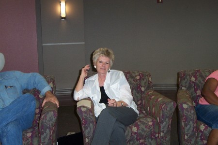 Karen Murphy Photo 45