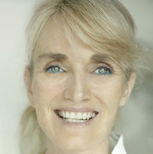 Suzanne Powell Photo 32