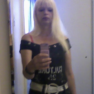 April Ackroyd Photo 1