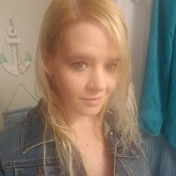 Jennifer Peterson Photo 22