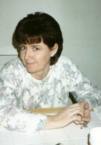 Kathleen Lloyd Photo 17
