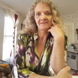 Karen Avery Photo 12