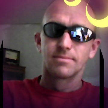 Johnny Vickers Photo 5