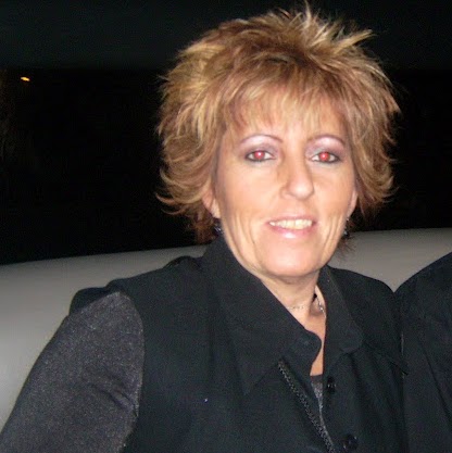 Christy Cummins Photo 22