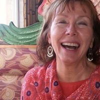 Christine Singer Photo 35