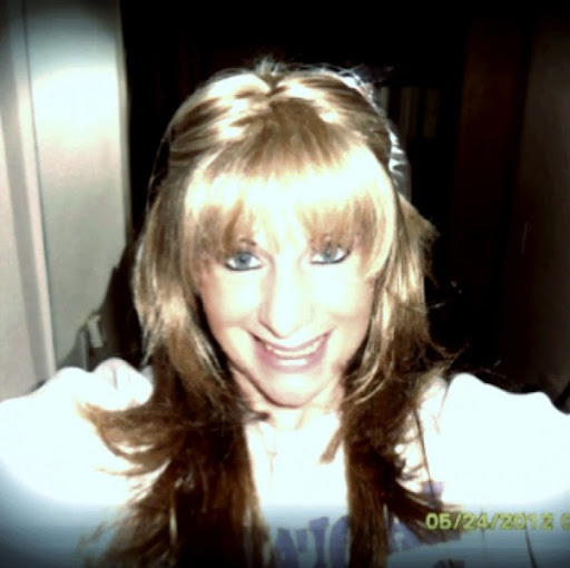 Angela Washburn Photo 33