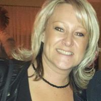 Robyn Simmons Photo 10