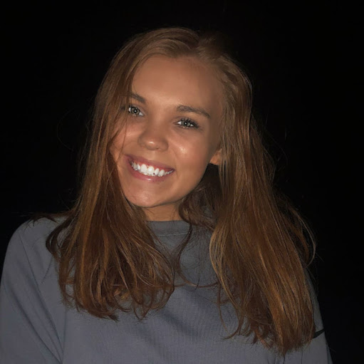 Sydney Sims Photo 24
