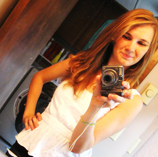 Shannon Murphy Photo 6