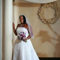 Adelle Roberts Photo 7