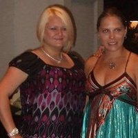 Julie Meadows Photo 17