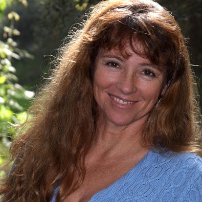 Cynthia Thompson Photo 15