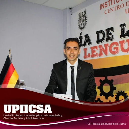 Roman Alvarez Photo 26
