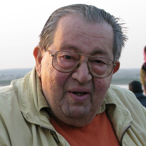 Raymond Hart Photo 35