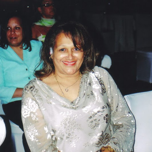 Sandra Crump Photo 8