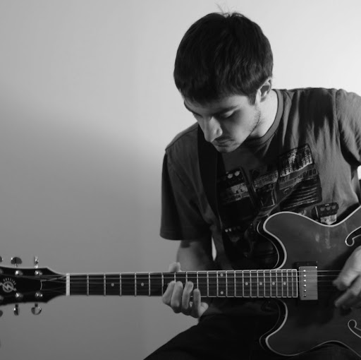 Ryan Mahoney Photo 14