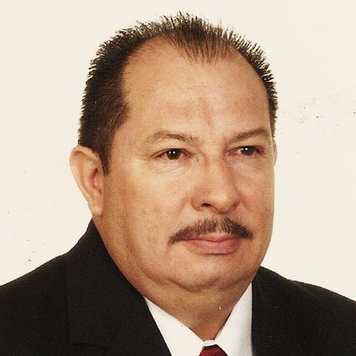 Roberto Rios Photo 38