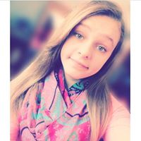Alyssa Lewandowski Photo 3