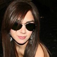 Elizabeth Gold Photo 21