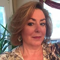 Elizabeth Gill Photo 28