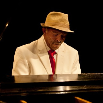 Allan Tate Photo 11