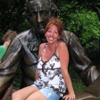 Renee Gray Photo 24