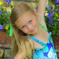 Nell May Photo 13
