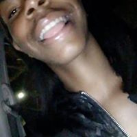 Shannel Warren Photo 4
