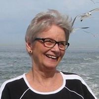 Sandra Hayes Photo 18