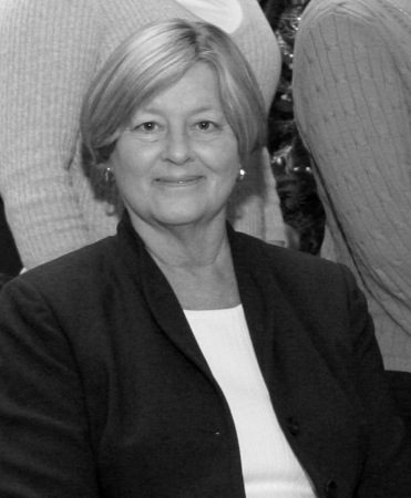 Betty Bradley Photo 10