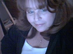 Karen Thompson Photo 50