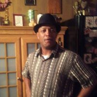 Earnest Moore Photo 26