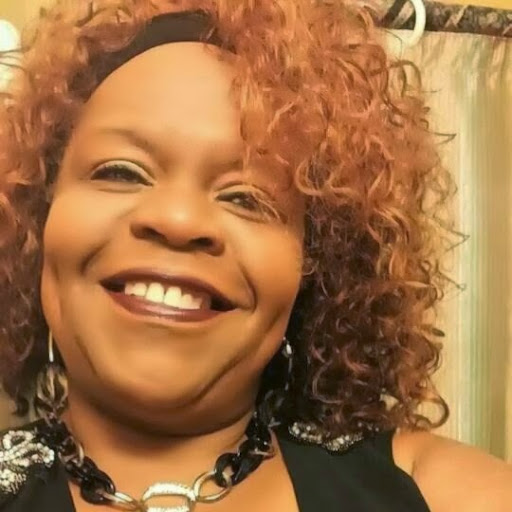 Alicia Reid Photo 3